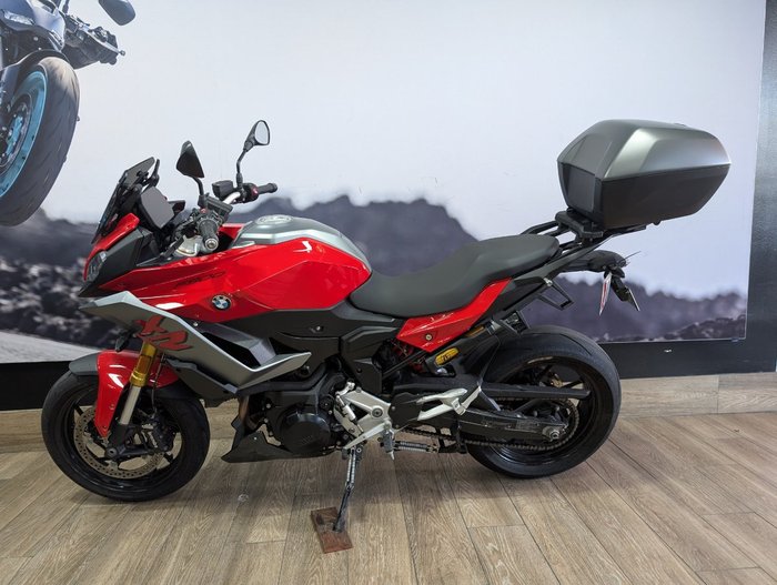 2021 BMW Motorrad F 900 XR