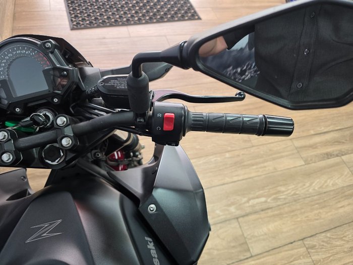 2021 Kawasaki Z400 RED