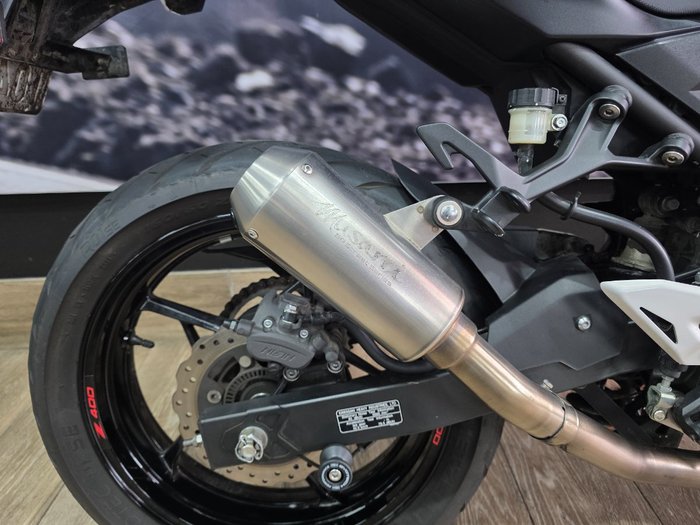 2021 Kawasaki Z400 RED