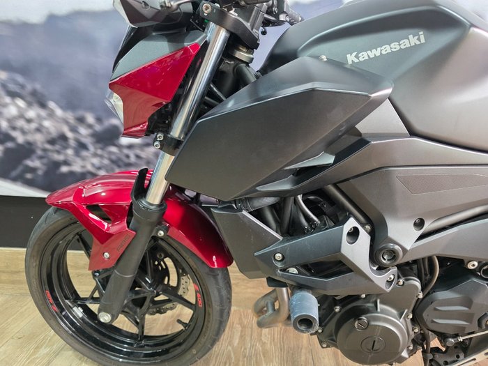 2021 Kawasaki Z400 RED