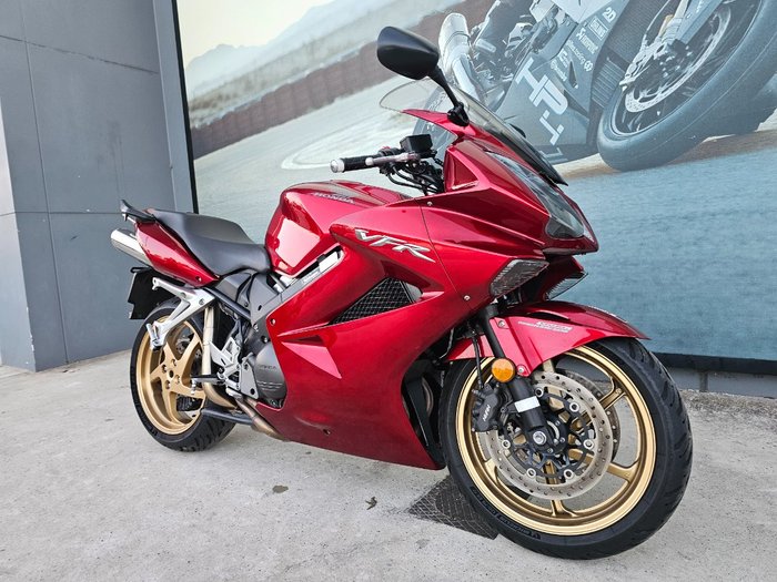 2009 Honda VFR800F (VFR800Fi) Red