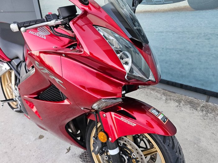 2009 Honda VFR800F (VFR800Fi) Red
