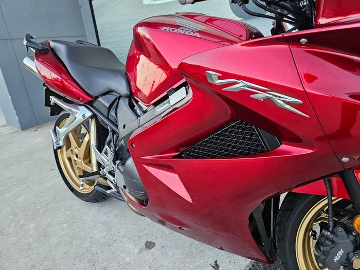 2009 Honda VFR800F (VFR800Fi) Red