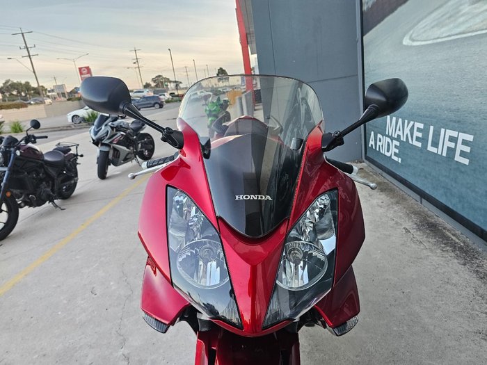 2009 Honda VFR800F (VFR800Fi) Red