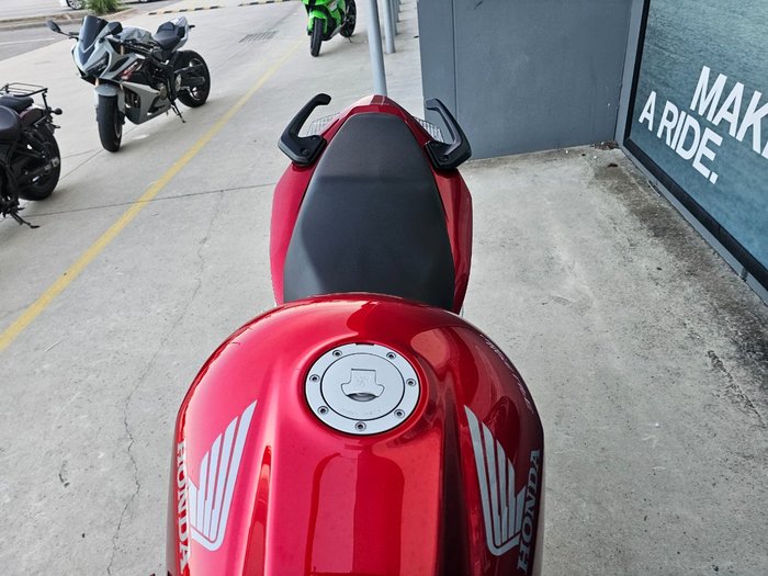 2009 Honda VFR800F (VFR800Fi) Red