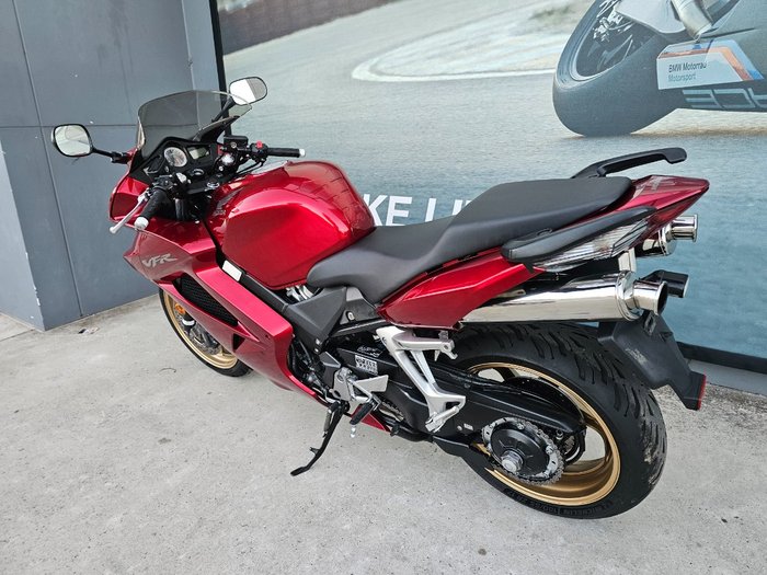 2009 Honda VFR800F (VFR800Fi) Red