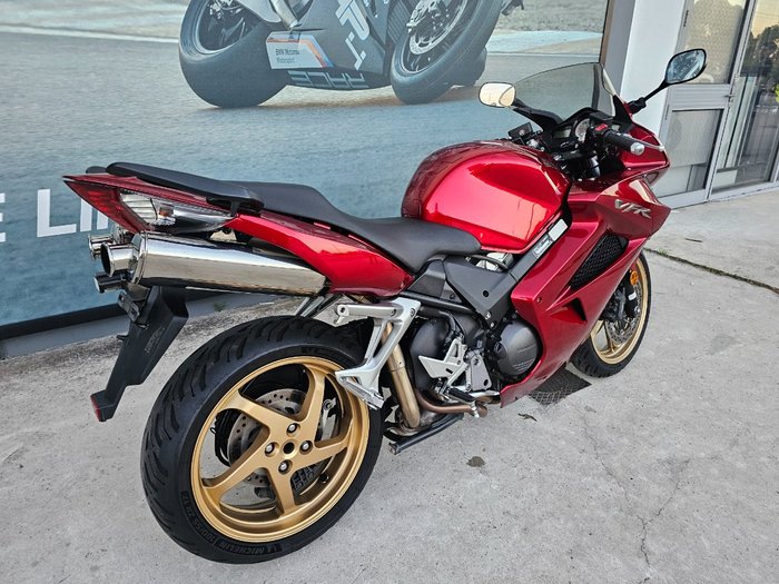 2009 Honda VFR800F (VFR800Fi) Red