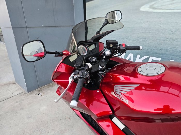 2009 Honda VFR800F (VFR800Fi) Red