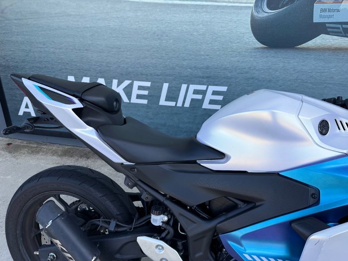 2025 Yamaha YZF-R3 White
