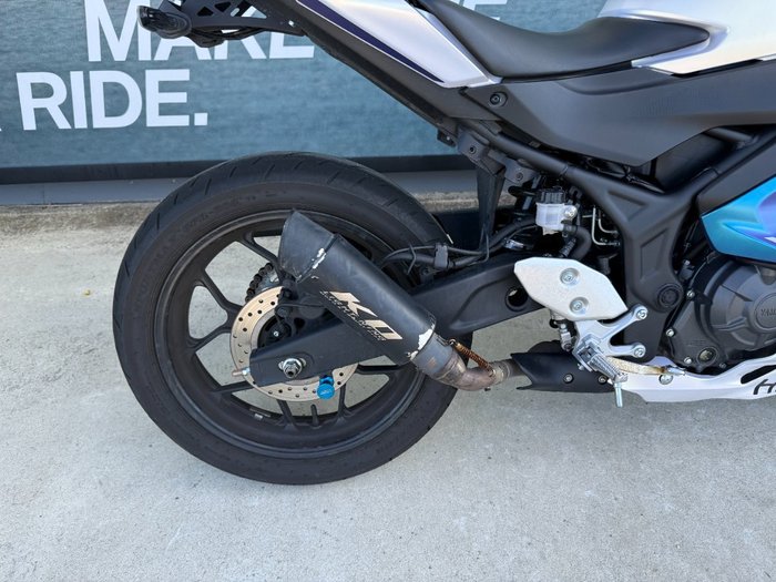 2025 Yamaha YZF-R3 White