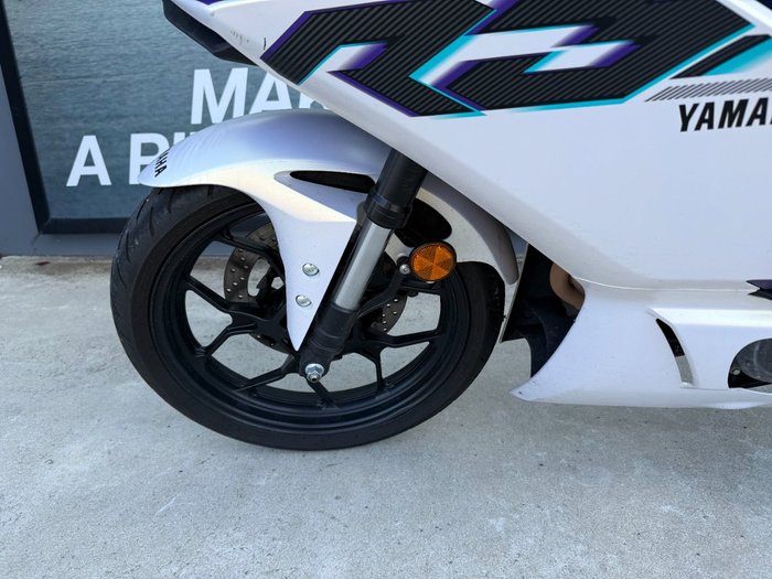 2025 Yamaha YZF-R3 White