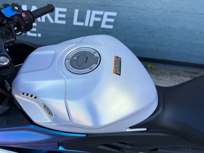 2025 Yamaha YZF-R3 White