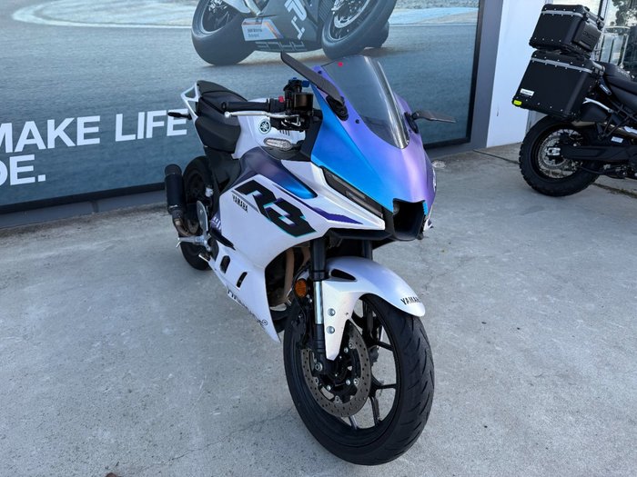 2025 Yamaha YZF-R3 White