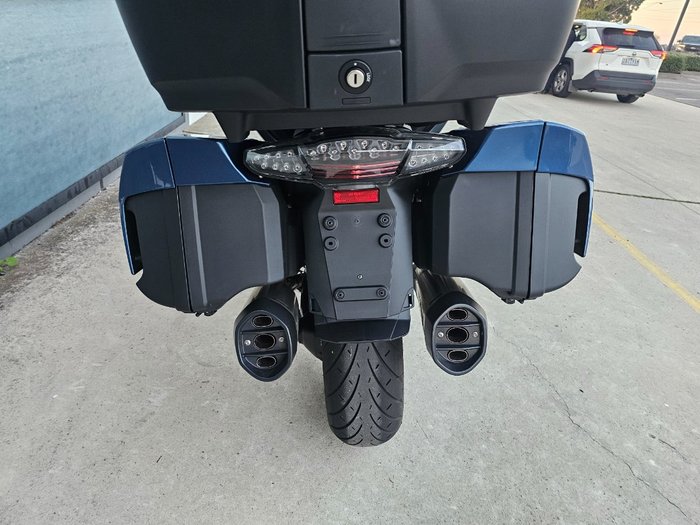 2025 BMW Motorrad K 1600 GTL Blue