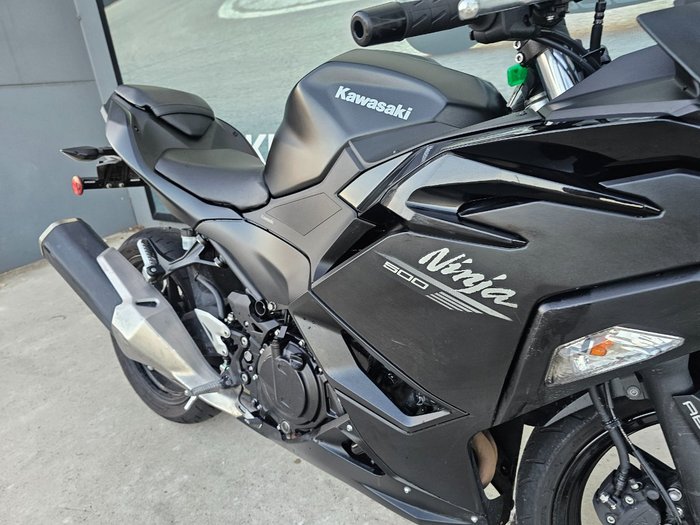 2026 Kawasaki NINJA 500 Black