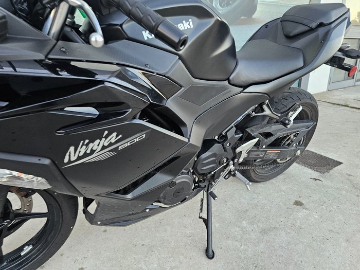 2026 Kawasaki NINJA 500 Black