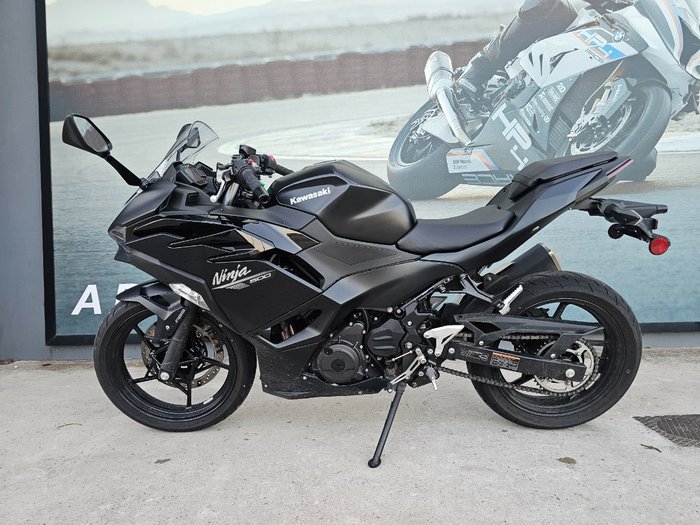 2026 Kawasaki NINJA 500 Black