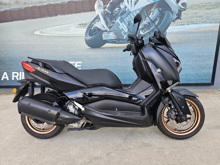 2022 Yamaha XMAX 300 (CZD300A) Black