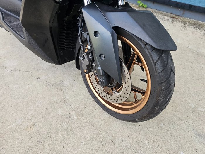 2022 Yamaha XMAX 300 (CZD300A) Black