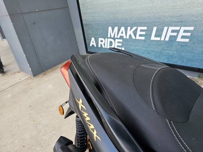 2022 Yamaha XMAX 300 (CZD300A) Black
