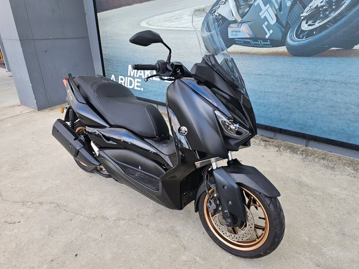 2022 Yamaha XMAX 300 (CZD300A) Black