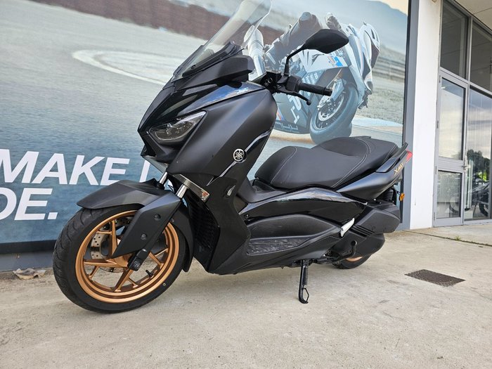 2022 Yamaha XMAX 300 (CZD300A) Black