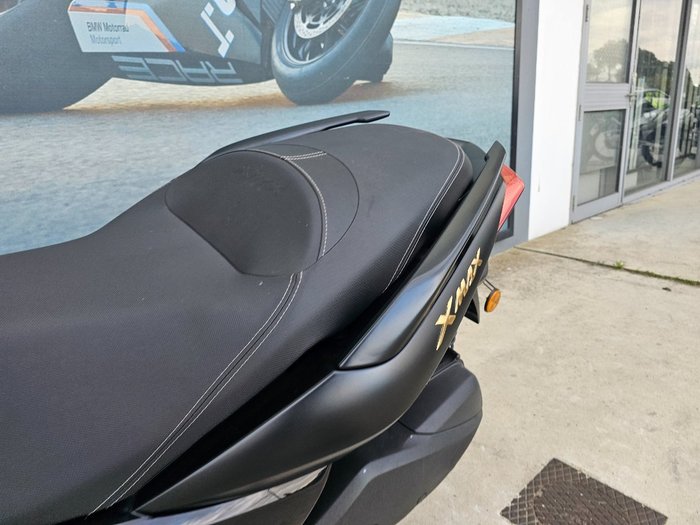 2022 Yamaha XMAX 300 (CZD300A) Black