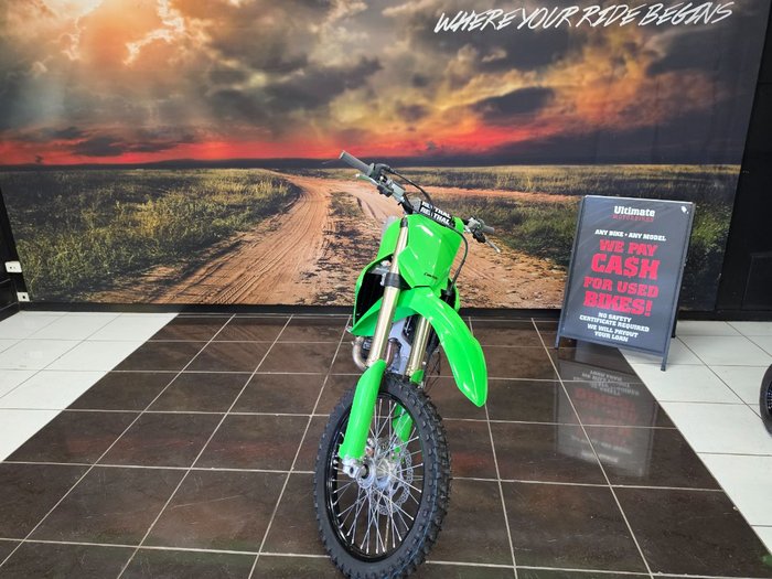 2025 Kawasaki KX450 LIME GREEN