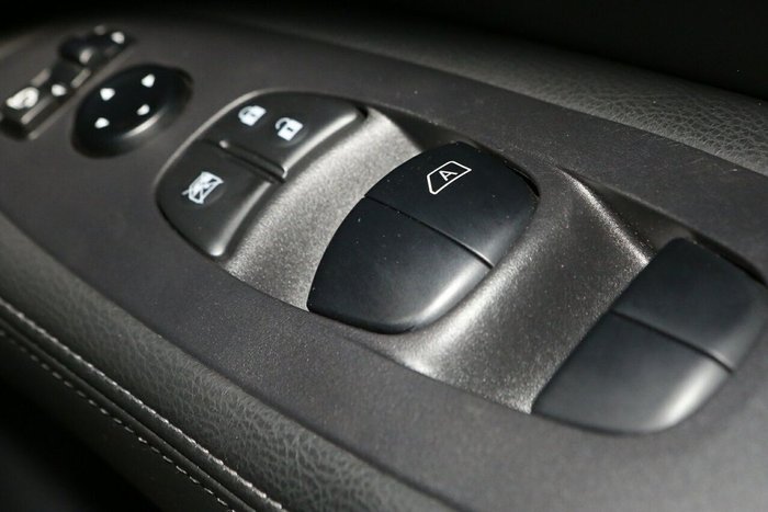2019 Nissan Pathfinder ST