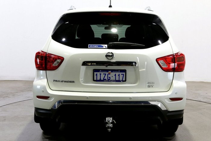 2019 Nissan Pathfinder ST