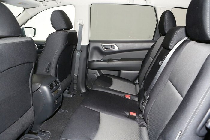 2019 Nissan Pathfinder ST