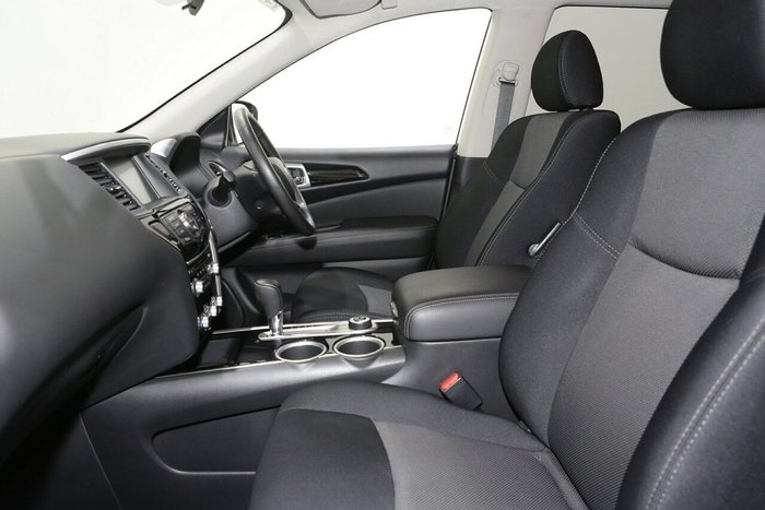 2019 Nissan Pathfinder ST