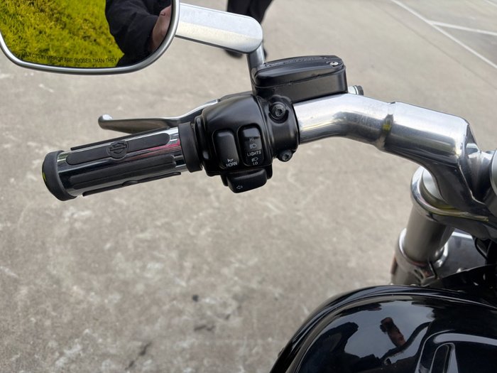 2015 HARLEY-DAVIDSON VRSCF MUSCLE Black