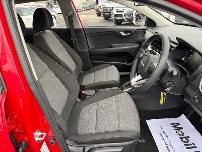 2024 KIA STONIC S