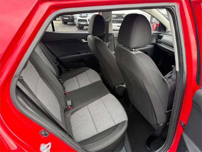 2024 KIA STONIC S