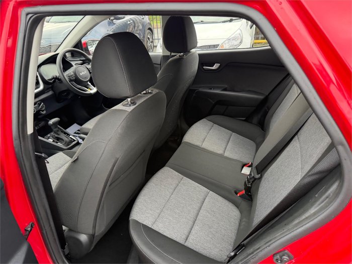 2024 KIA STONIC S