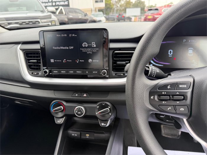 2024 KIA STONIC S