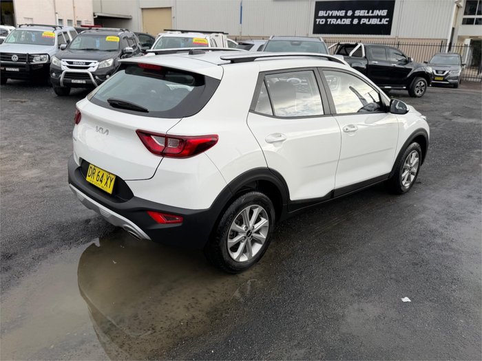 2024 KIA STONIC S