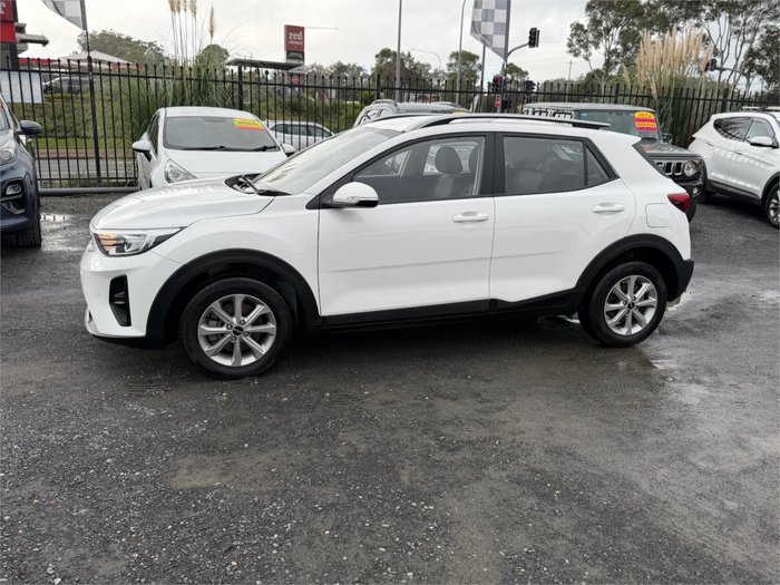 2024 KIA STONIC S