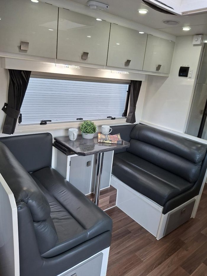 2015 Traveller Utopia