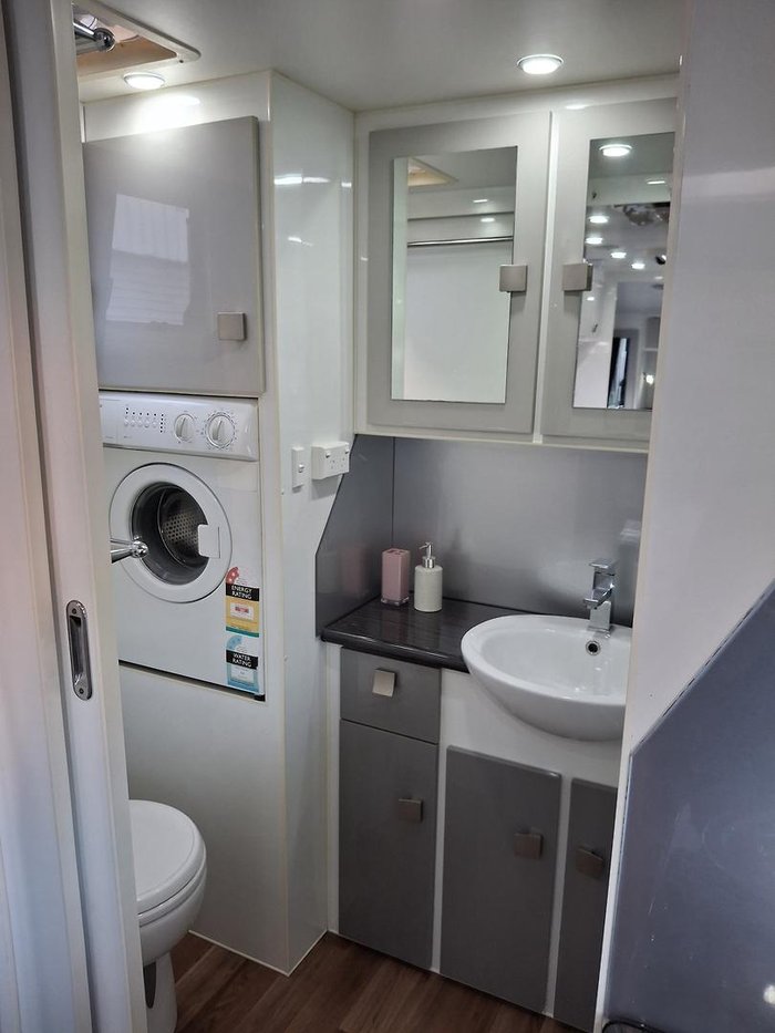 2015 Traveller Utopia