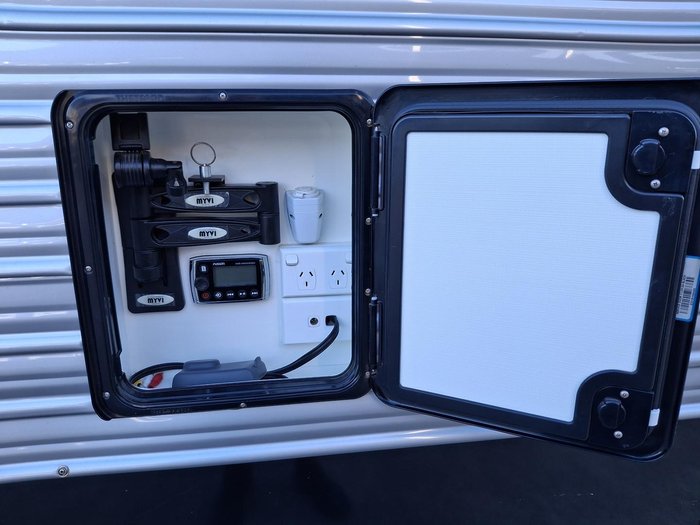 2015 Traveller Utopia