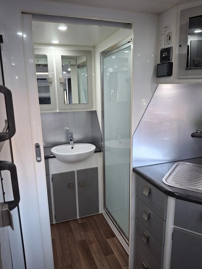 2015 Traveller Utopia