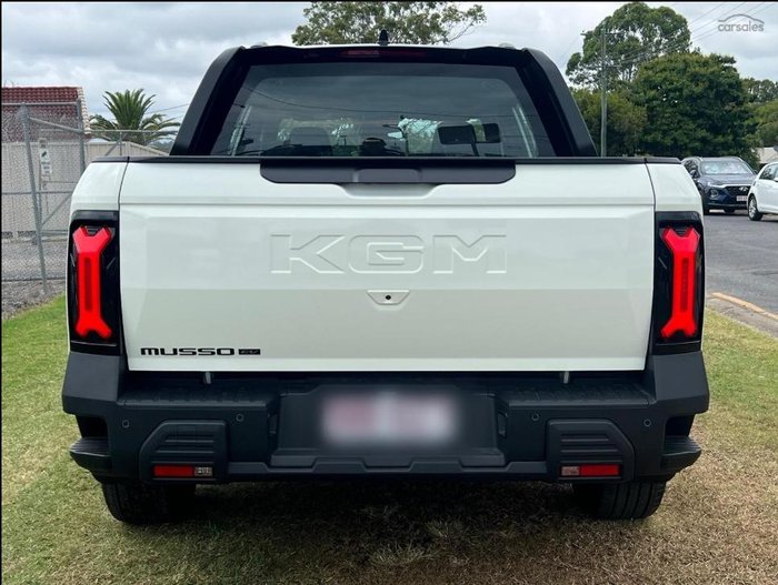 2026 KGM Musso EV 2WD Black Edge