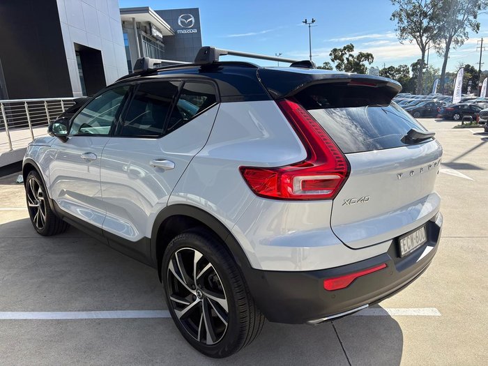 2019 Volvo XC40 T5 R-Design