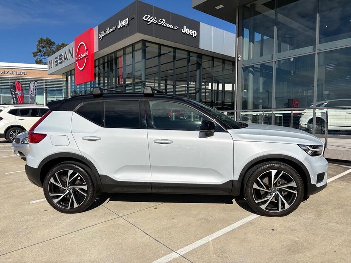 2019 Volvo XC40 T5 R-Design
