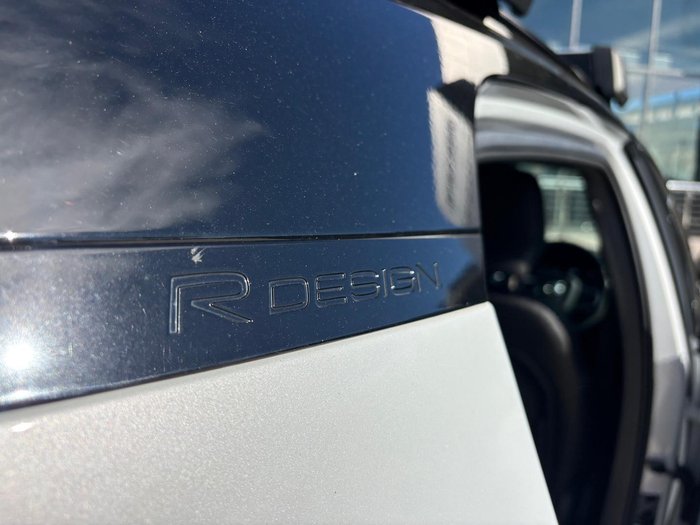 2019 Volvo XC40 T5 R-Design