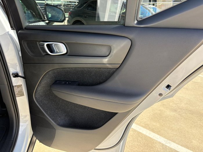2019 Volvo XC40 T5 R-Design
