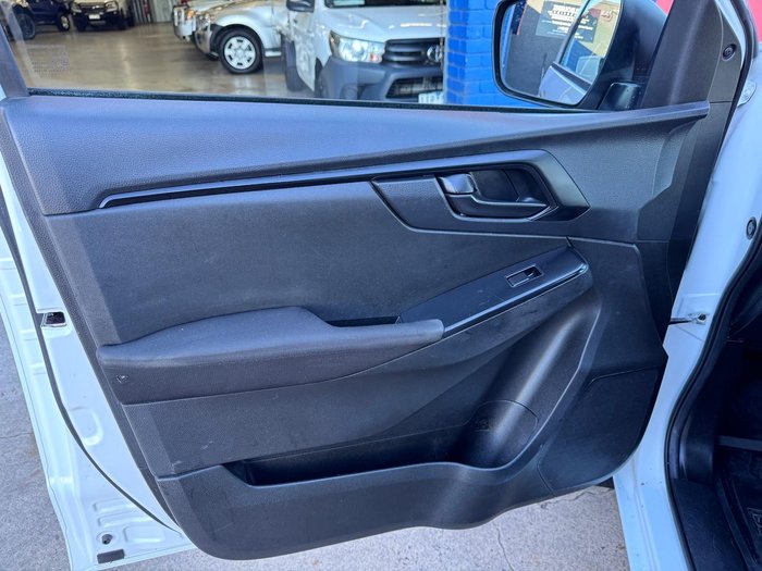 2022 Isuzu D-MAX SX High Ride MY22 4x2 Mineral White