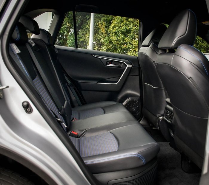 2024 Toyota RAV4 XSE